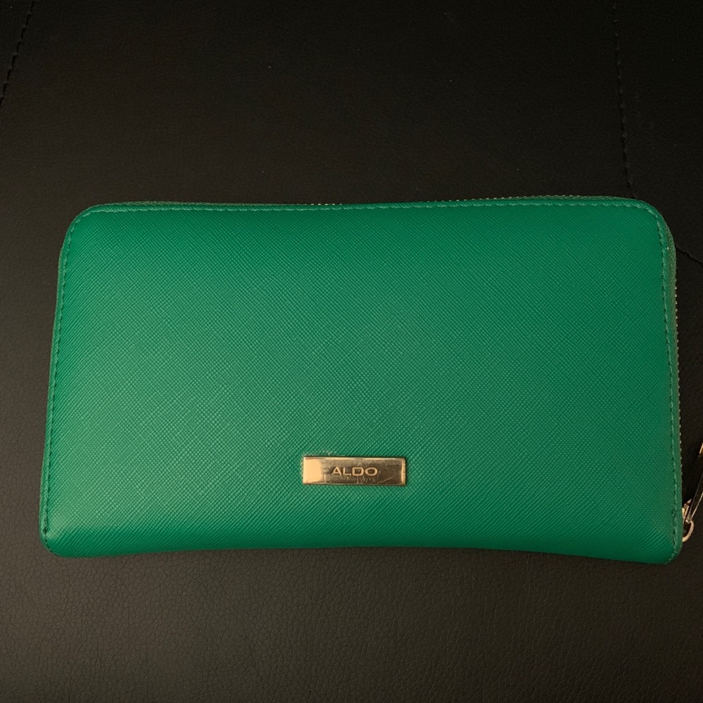 Emerald Green Zip around ALDO wallet